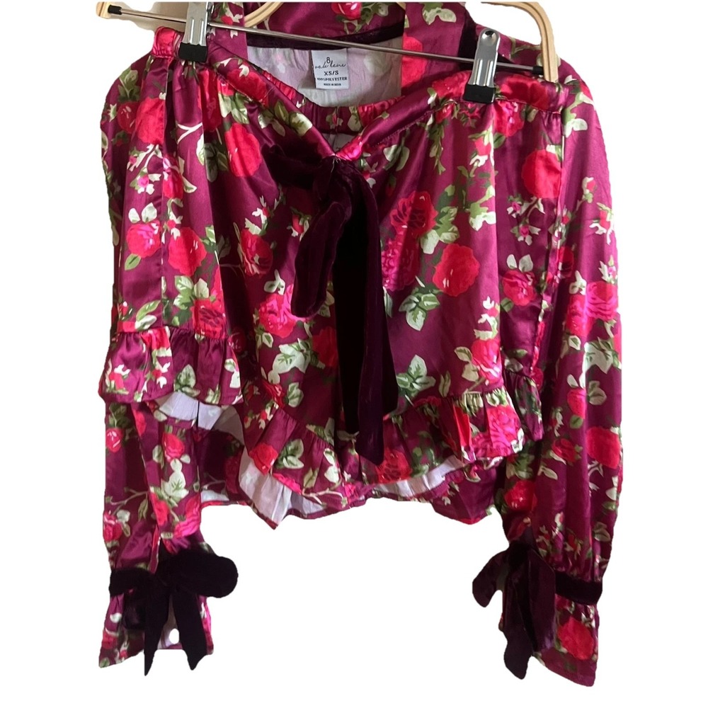 8 Oak Lane Pink Satin Ruffle Short PJ Set, Floral Red, Velvet Bows Sz S‎